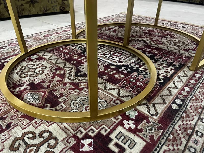 coffee table / center table 4