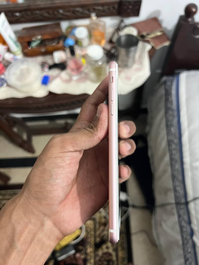 Apple iPhone 7 Plus 3