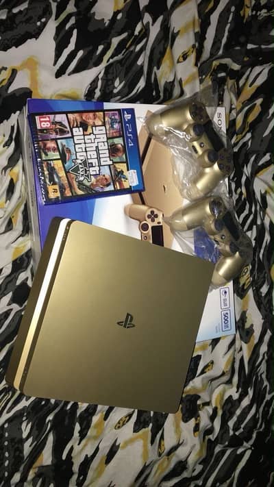 Playstation 4 Slim limited Edition Golden