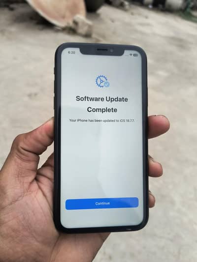iphone XR waterpack 80helth icloud lock exchange posible