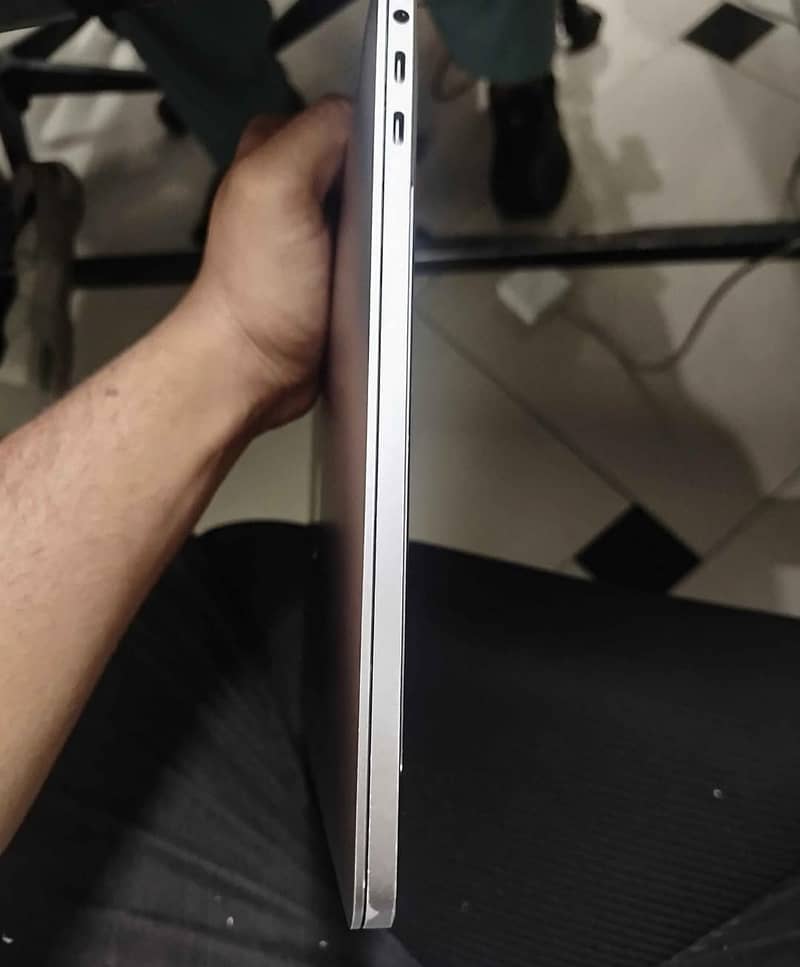 macbook pro 2018 3