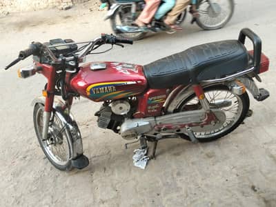 Yamaha 100