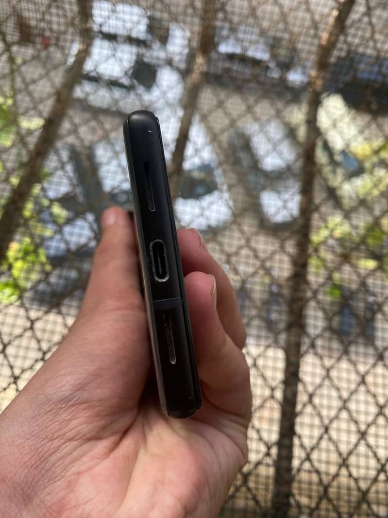 Google Pixel 6 4