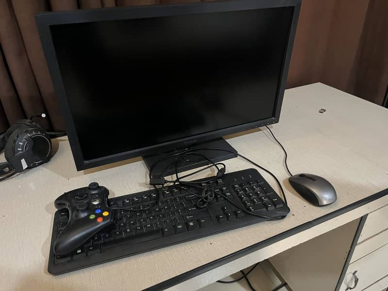 Gaming setup 8