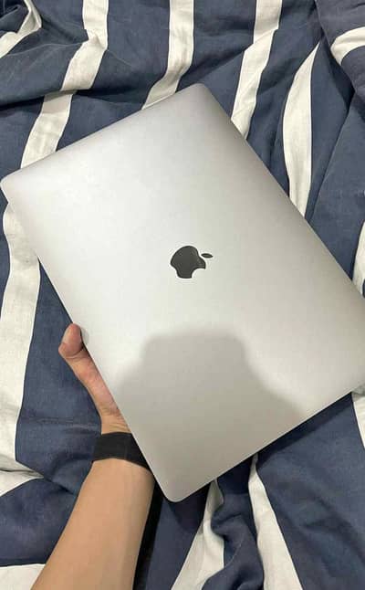 Mac Book Pro 2017 Core i7 16/512