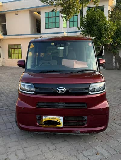 Daihatsu Tanto 2025