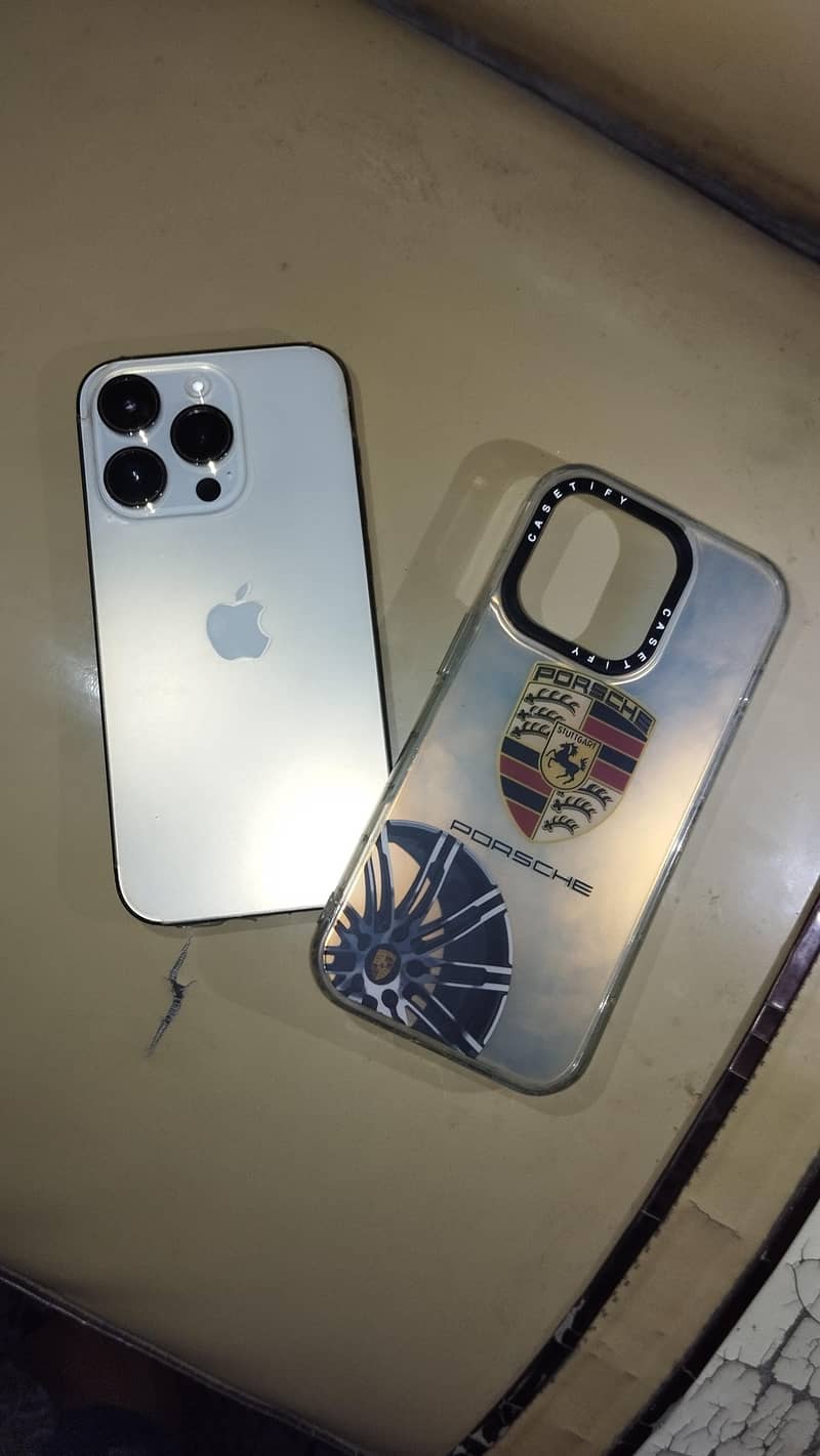 Apple iPhone 14 Pro 1