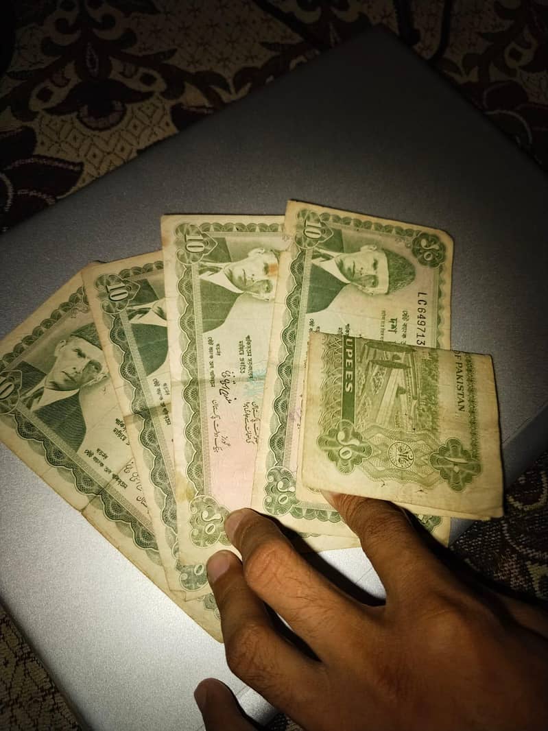 5 old notes 0