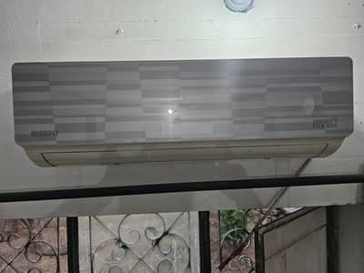 orient ac is excellent condition. .