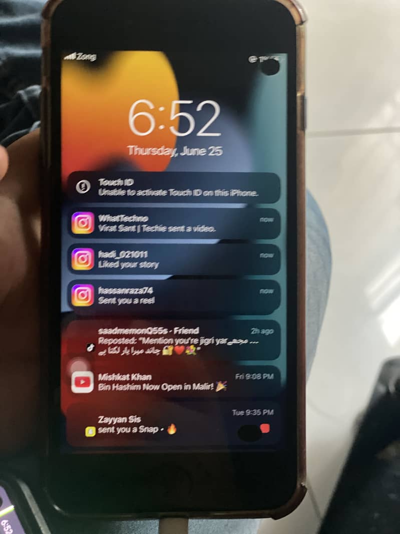 Apple iPhone 7 Plus 9