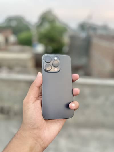 Apple iPhone 15 Pro