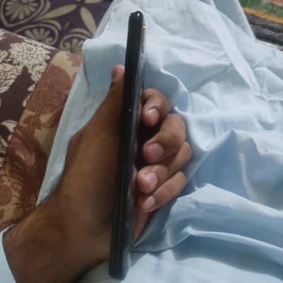 Vivo y 85