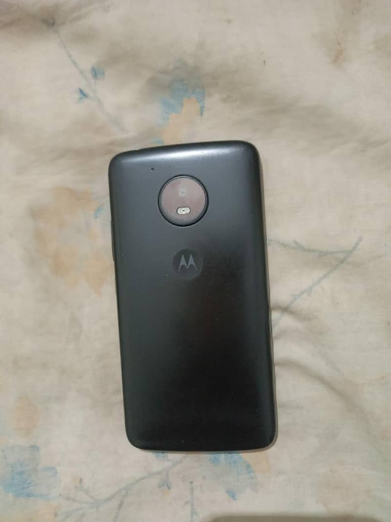 Moto E4 2