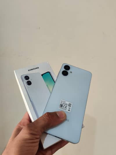 Samsung Mobile A06