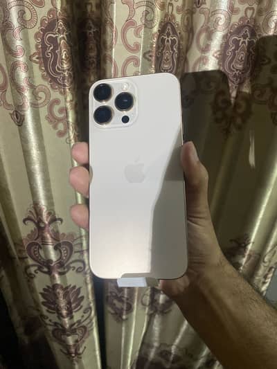 Apple iPhone 16 Pro Max
