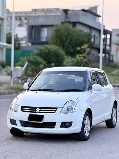 Suzuki Swift 2017 Dlx 1.3 Navigation Up For Sale