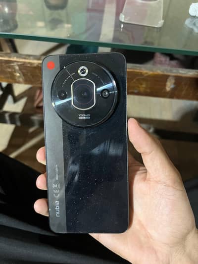 Nubia Focus Pro 5G 
