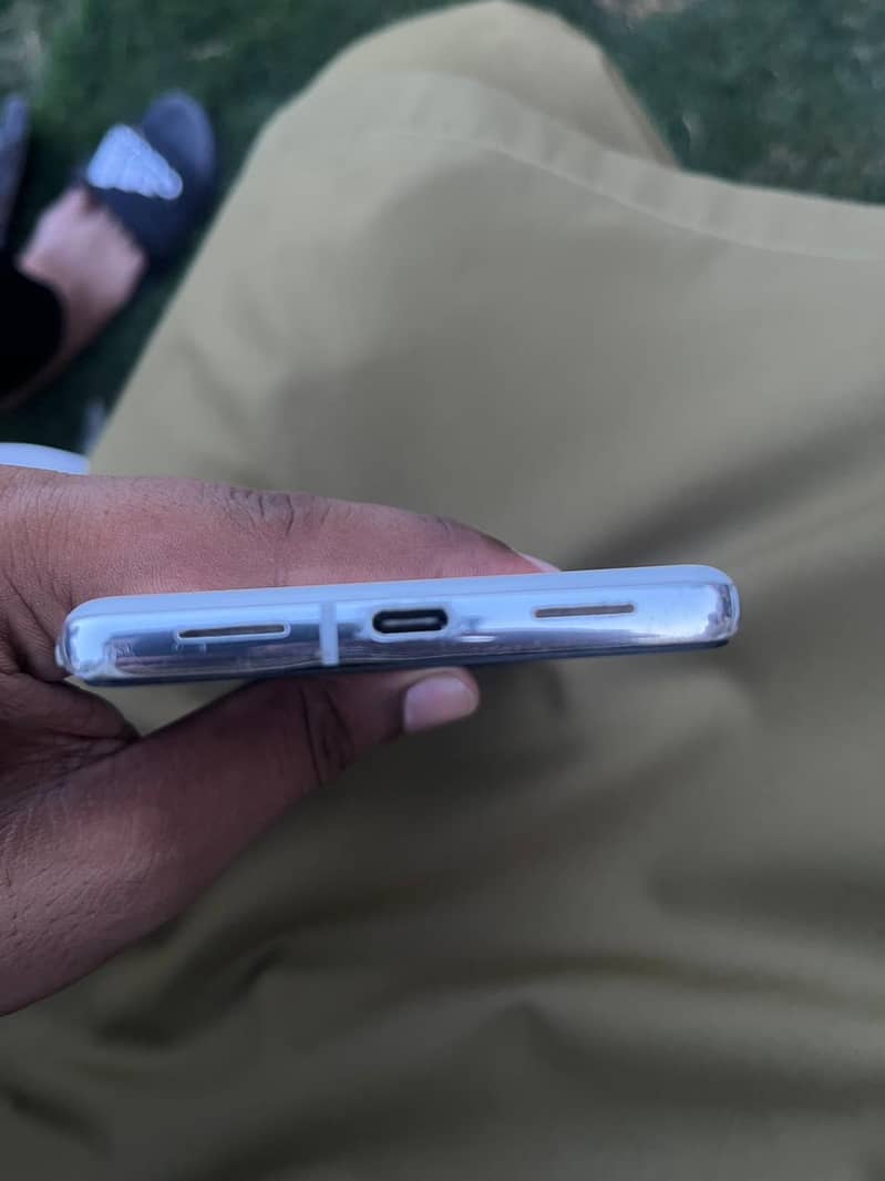 Google Pixel 7 Pro 4