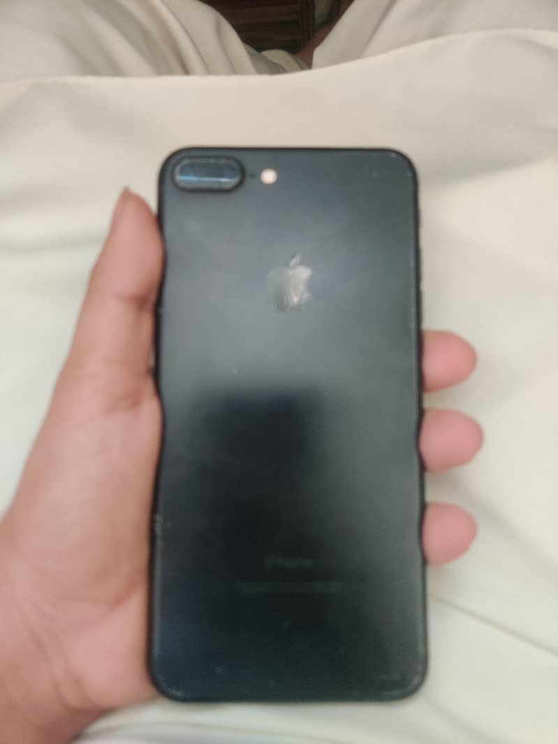 Apple iPhone 7 Plus 0