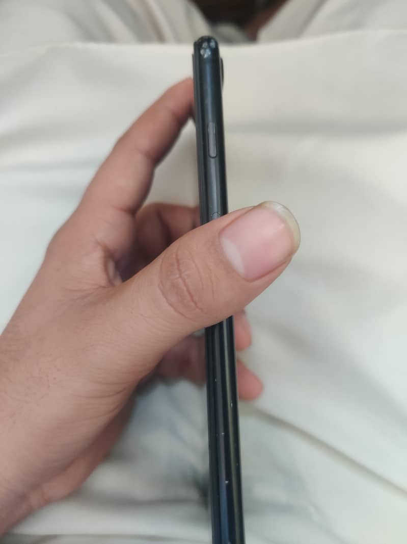 Apple iPhone 7 Plus 1