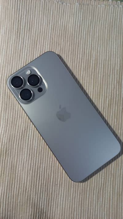 Apple iPhone 15 Pro Max