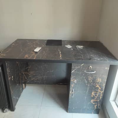 computer table