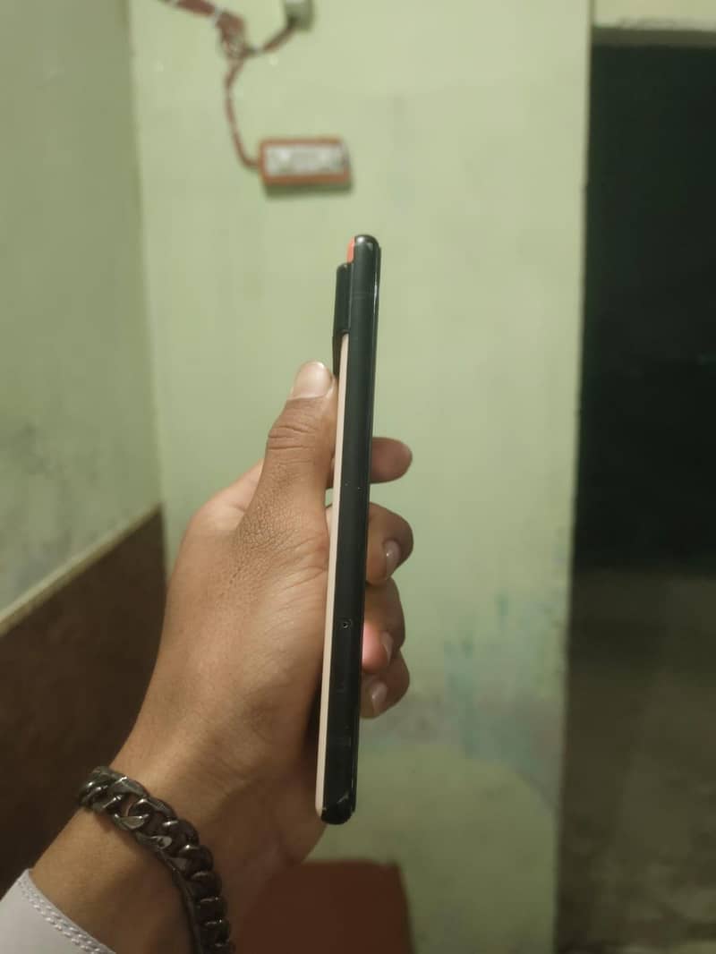 Google Pixel 6 3