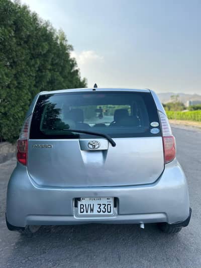 Toyota Passo 2012
