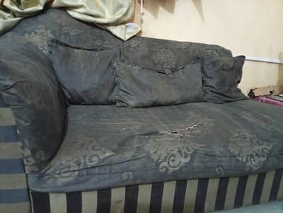 3 seater Dewan in good condition