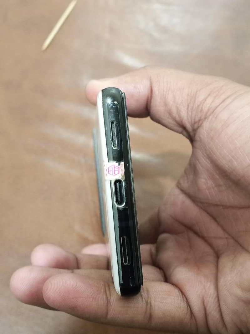 Google Pixel 6a 3