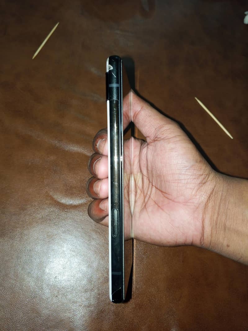 Google Pixel 6a 4