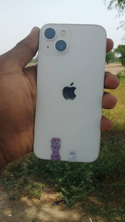 Apple iPhone 13