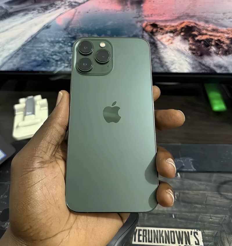 iPhone 13 Pro max 0