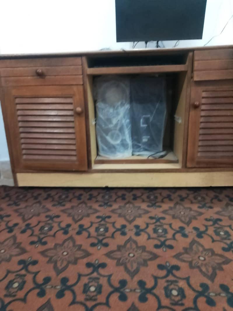 Computer Table 1