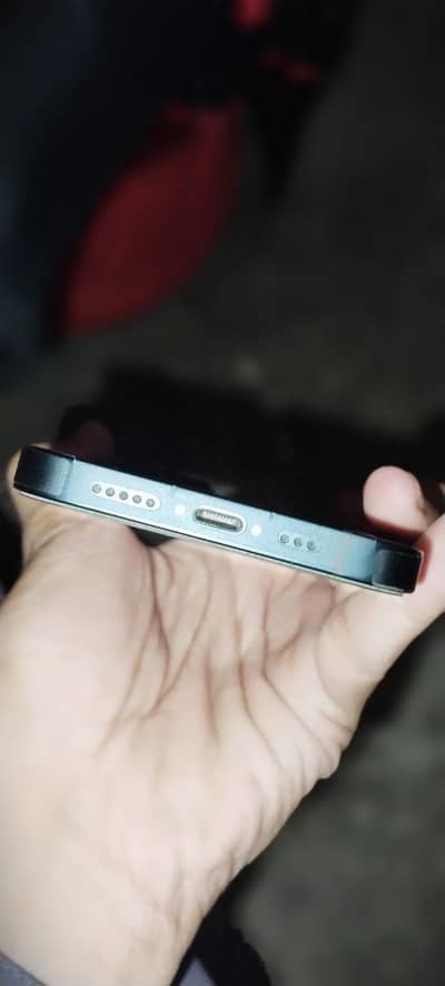 Apple iPhone 14