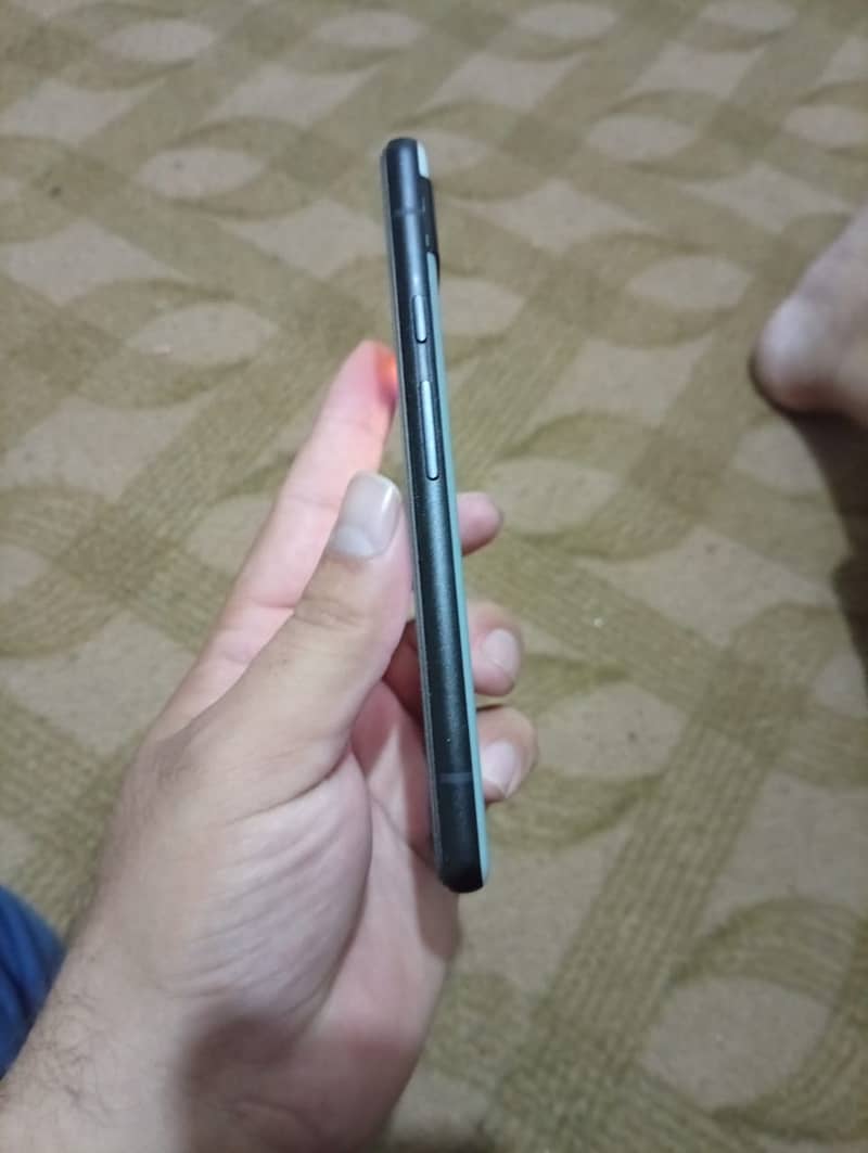 Google Pixel 6a 5
