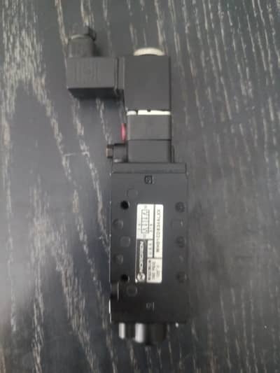 solenoid valve (norgren)