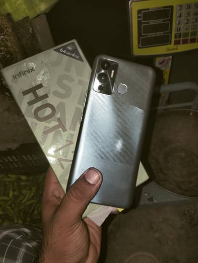 Infinix Hot 12 Play 4+3 64gb pta official with box