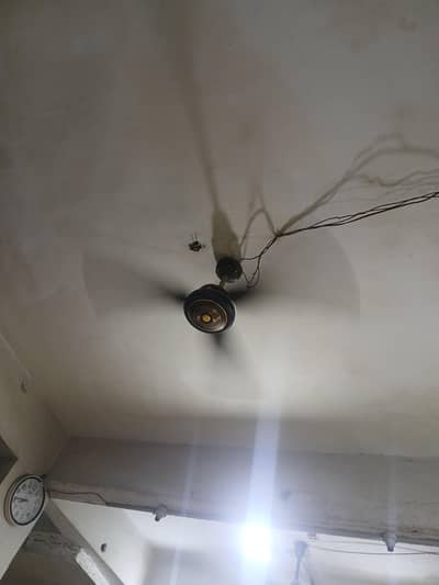 Ac DC fan ha mjhe new lagwane hain on condition ma ha