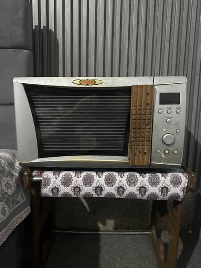 Super Asia microwave