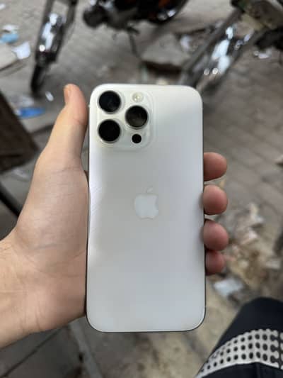 Apple iPhone 16 Pro Max