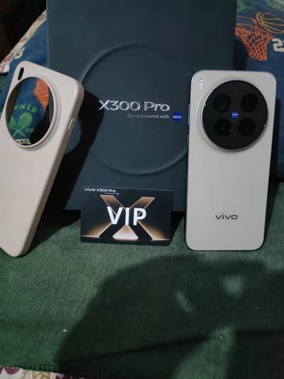Vivo X300 Pro (16GB/512GB) Selling in Cheapest Price.