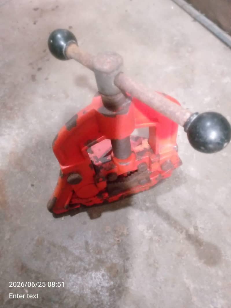 Pipe vice 1