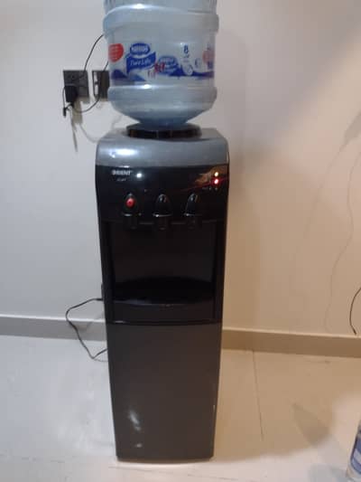 Orient Water Dispenser – Hot & Cold – Good Condition