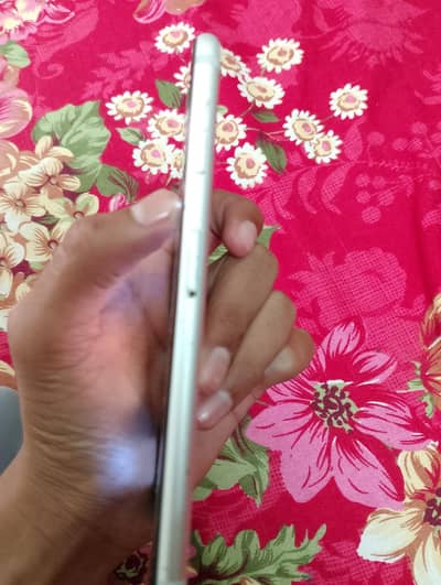 Apple iPhone 6S
