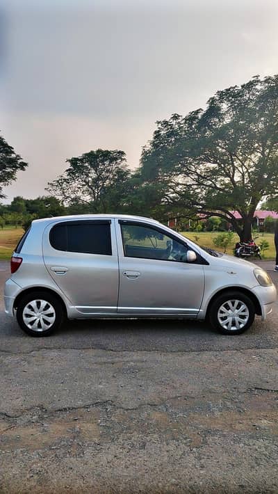 Toyota Vitz 1999