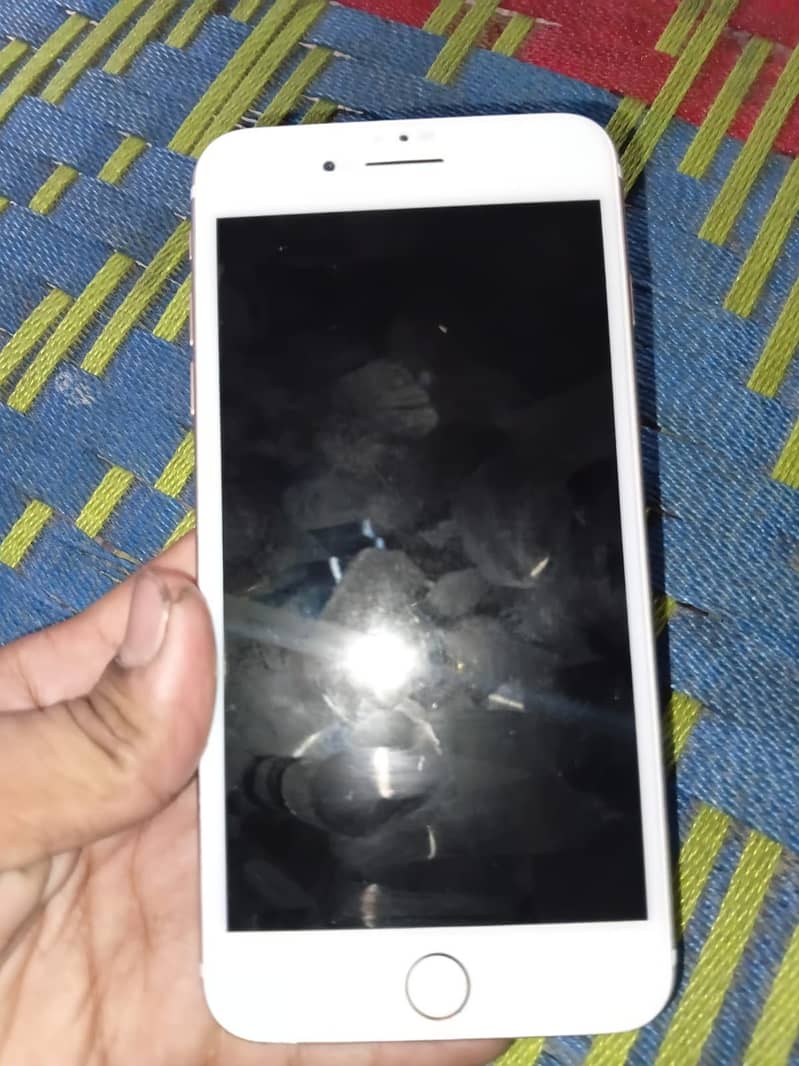 Apple iPhone 7 Plus 0