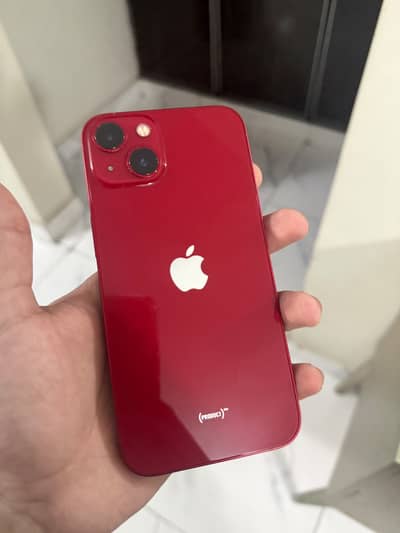 Apple iPhone 13