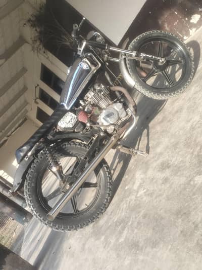 Honda 125 cafibike