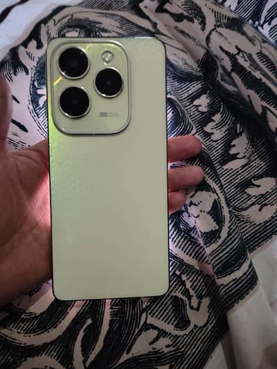 Infinix Hot 40